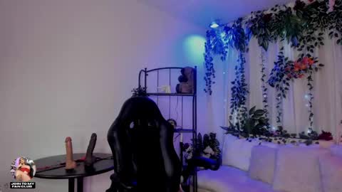  karol  online show from April 30, 2026, 12:55 pm