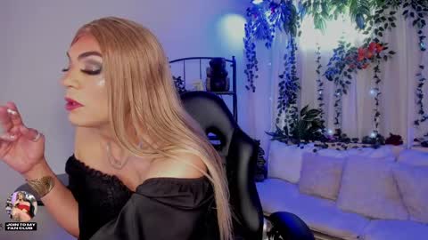 Snapshot of karol_elegance_ chatting on May 14, 2026, 1:18 pm karol online show from May 14, 2026, 1:18 pm