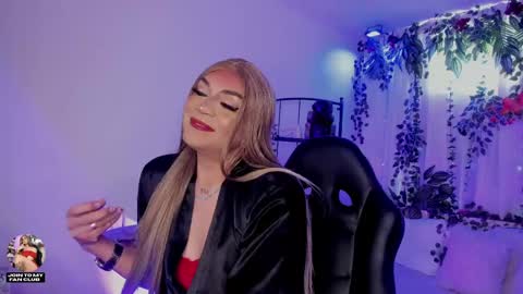 Snapshot of karol_elegance_ chatting on May 21, 2026, 1:29 pm karol online show from May 21, 2026, 1:29 pm