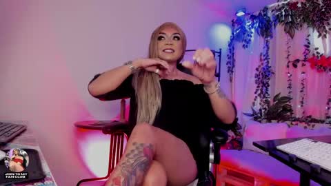 Snapshot of karol_elegance_ chatting on May 22, 2026, 1:39 pm karol online show from May 22, 2026, 1:39 pm