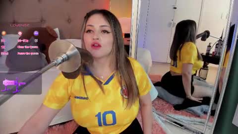 Snapshot of karol_page1 chatting on June 18, 2026, 3:29 am KAROL online show from June 18, 2026, 3:29 am