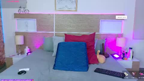 KAROL SCOTT online show from August 4, 2026, 8:55 pm
