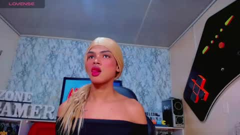 karol Vanessa   online show from May 18, 2026, 12:00 pm