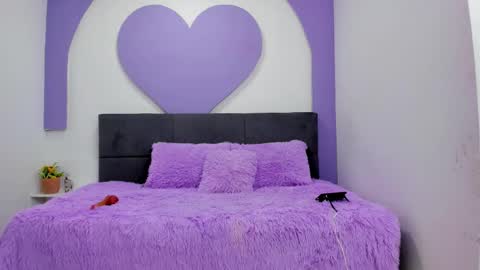 katalina online show from December 22, 2025, 2:30 am