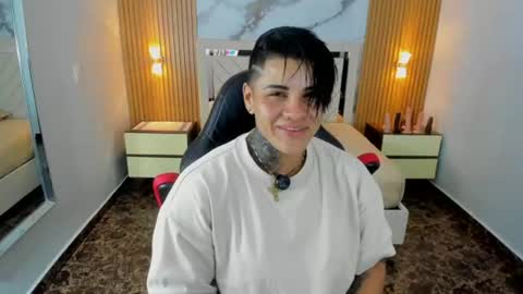Karol and Luna online show from June 19, 2026, 7:17 pm
