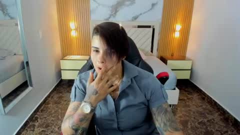Karol and Luna online show from July 23, 2026, 7:23 pm