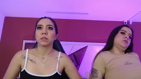 Snapshot of karolandmichel chatting on January 6, 2025, 11:51 am Karol and Michel online show from January 6, 2025, 11:51 am