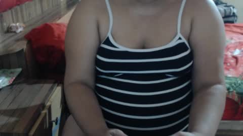 karolbb21 online show from April 24, 2026, 11:23 am