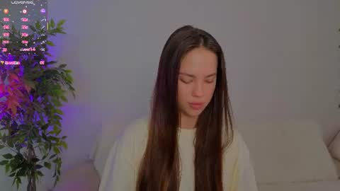 Molly online show from June 14, 2026, 6:15 am