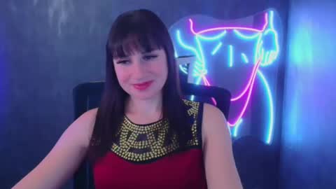 Snapshot of karolina_mia chatting on December 2, 2024, 9:56 am Caroline online show from December 2, 2024, 9:56 am