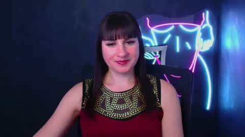 Snapshot of karolina_mia chatting on December 10, 2024, 4:27 pm Caroline online show from December 10, 2024, 4:27 pm