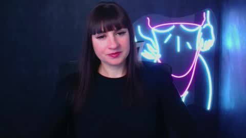 Snapshot of karolina_mia chatting on December 11, 2024, 6:25 am Caroline online show from December 11, 2024, 6:25 am