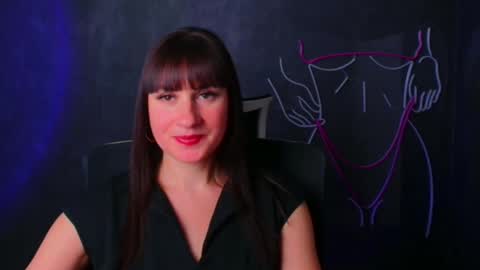 Snapshot of karolina_mia chatting on December 19, 2024, 9:40 am Caroline online show from December 19, 2024, 9:40 am