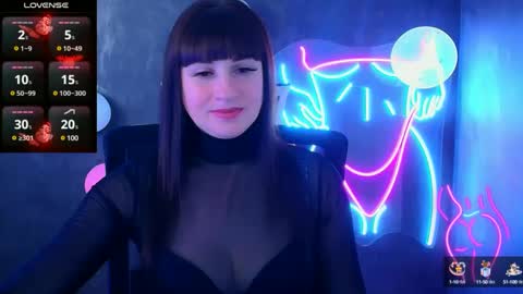 Snapshot of karolina_mia chatting on February 27, 2025, 9:43 am Caroline online show from February 27, 2025, 9:43 am