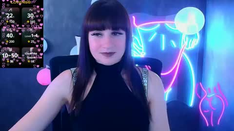 Snapshot of karolina_mia chatting on March 12, 2025, 6:40 am Caroline online show from March 12, 2025, 6:40 am