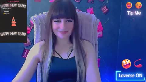 Caroline online show from May 4, 2026, 5:47 am