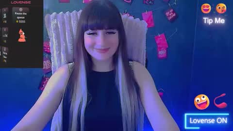 Caroline online show from May 7, 2026, 6:08 am