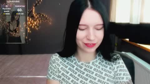 Karolina online show from April 25, 2026, 5:21 am