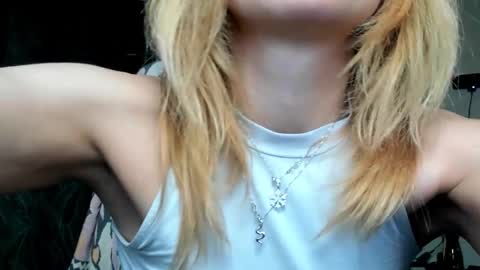 karoline121 online show from February 16, 2026, 9:11 pm