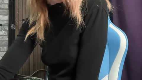 karoline121 online show from February 19, 2026, 9:00 pm