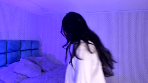 Karoline  online show from February 1, 2025, 1:02 am