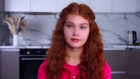 lina online show from December 15, 2025, 11:25 am