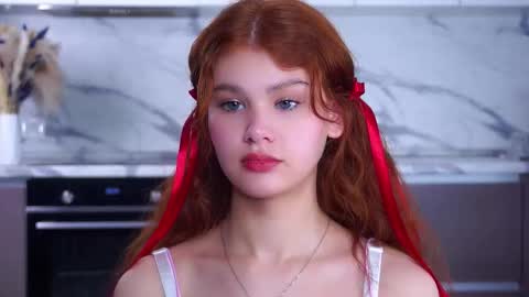 lina online show from December 16, 2025, 12:10 pm