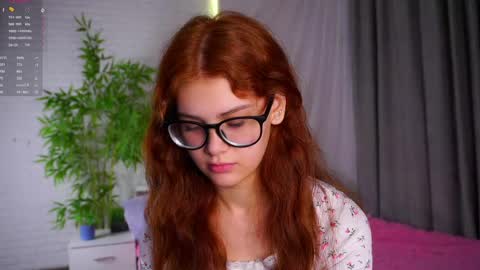 Snapshot of karolinerush chatting on May 13, 2026, 1:30 pm lina online show from May 13, 2026, 1:30 pm