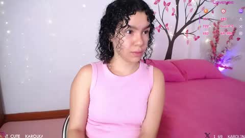 Karolina 3 online show from May 27, 2026, 2:25 pm