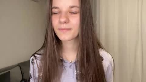 Lia online show from April 30, 2026, 8:57 pm