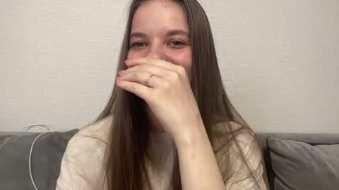 Lia online show from May 7, 2026, 4:12 pm