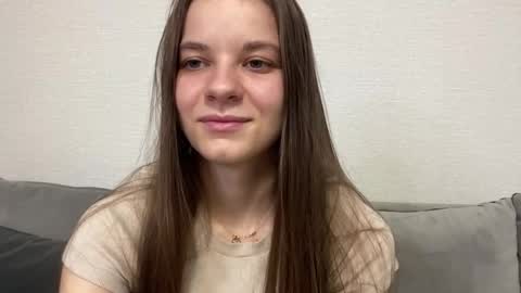 Lia online show from May 14, 2026, 4:03 pm