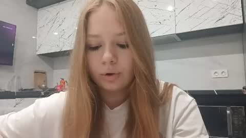 Snapshot of karrichaconas chatting on June 11, 2026, 12:32 am Karina online show from June 11, 2026, 12:32 am