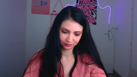 Snapshot of karyna_joy chatting on June 17, 2026, 5:43 am Karyna online show from June 17, 2026, 5:43 am