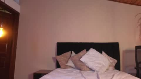 kassandra james online show from August 5, 2026, 1:14 pm
