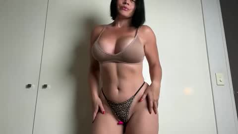 Snapshot of kat1987 chatting on November 11, 2025, 11:21 am Kat online show from November 11, 2025, 11:21 am