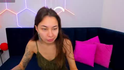 Snapshot of kat__cat chatting on April 23, 2026, 2:02 am kat__cat online show from April 23, 2026, 2:02 am