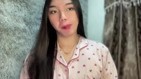 Snapshot of kat_hollandx chatting on January 24, 2025, 8:44 am Majesty online show from January 24, 2025, 8:44 am