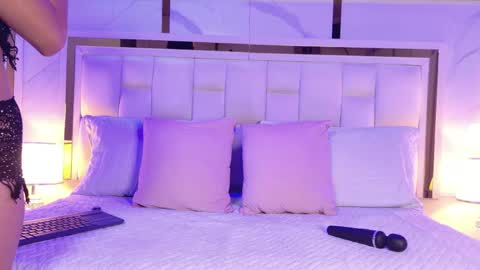 kataleya_sm25 online show from April 17, 2026, 11:35 am