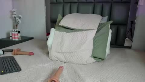 kataleya_west online show from June 5, 2026, 9:09 pm
