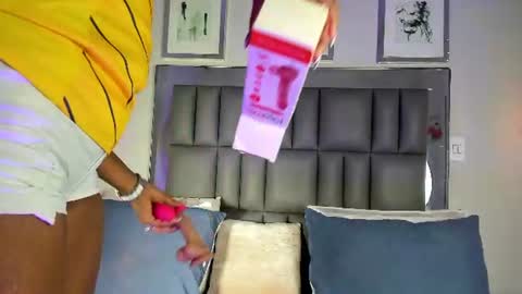 kataleya_west online show from July 7, 2026, 7:29 pm