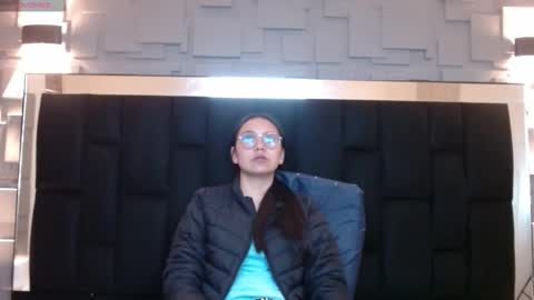 Katalina online show from October 10, 2025, 1:32 pm