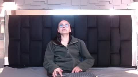 Katalina online show from October 14, 2025, 6:31 pm