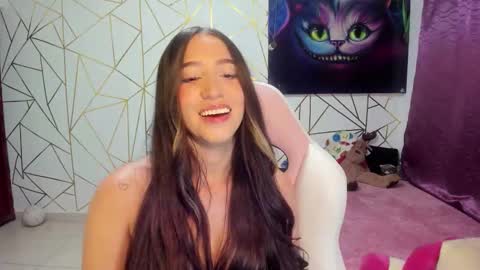 Snapshot of katalina_2101 chatting on October 15, 2025, 4:56 am Katalina online show from October 15, 2025, 4:56 am