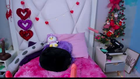 Snapshot of katalina_garcia chatting on December 11, 2024, 3:45 am Kata Garcia online show from December 11, 2024, 3:45 am