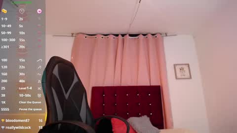       Katalina Miles      online show from January 10, 2025, 12:15 pm