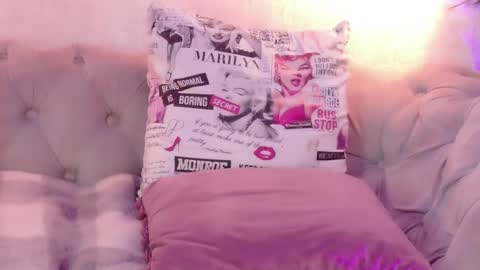 Snapshot of katalinalee_ chatting on March 31, 2026, 9:15 pm katalinalee_ online show from March 31, 2026, 9:15 pm