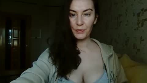 KatalinaQE online show from October 7, 2025, 6:32 am