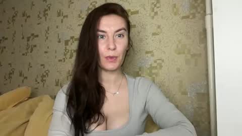KatalinaQE online show from May 19, 2026, 4:41 am