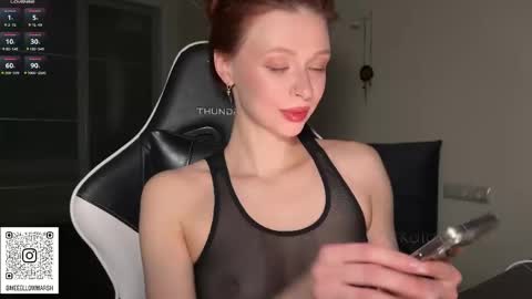 Snapshot of katana_white chatting on March 20, 2026, 7:41 pm meeellowmarsh - Instagram online show from March 20, 2026, 7:41 pm